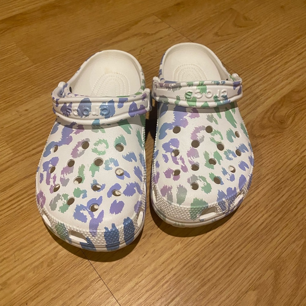 Crocs purple, blue and teal cheetah print, size 5